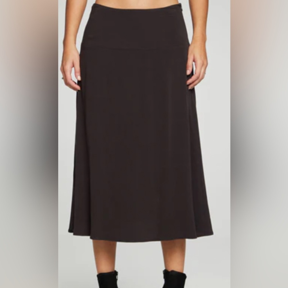 NWT! Super Cute! Chaser Flouncy Side Slit Midi Skirt